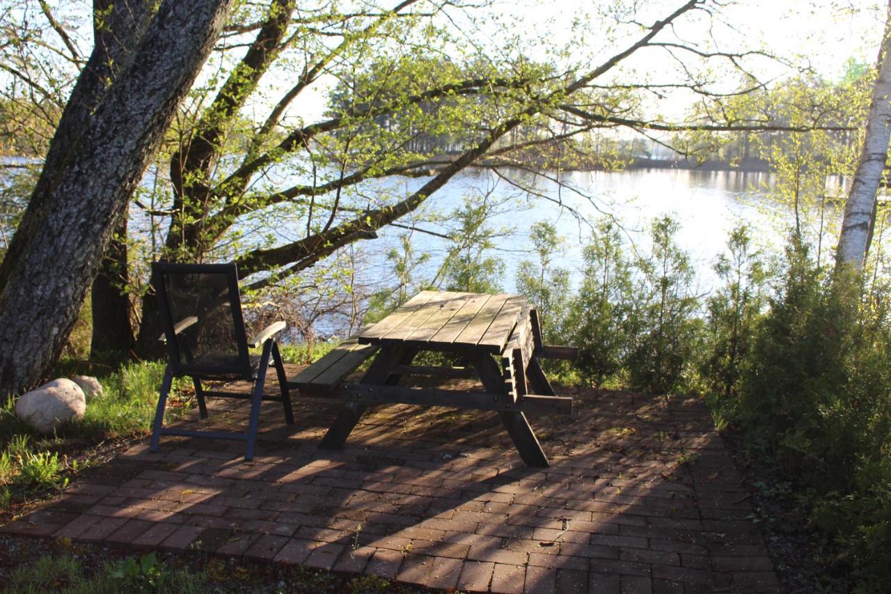 Naturskoent Boende Vid Sjoe Skanes Fagerhult Exterior photo