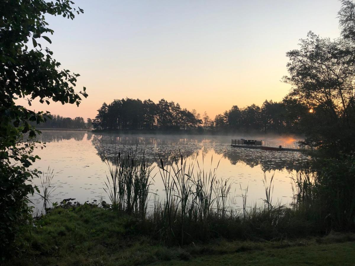 Naturskoent Boende Vid Sjoe Skanes Fagerhult Exterior photo