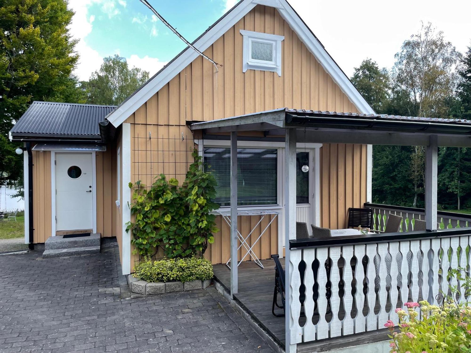 Naturskoent Boende Vid Sjoe Skanes Fagerhult Exterior photo